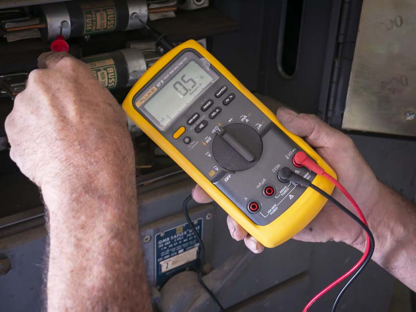 Fluke 87V industrial multimeter